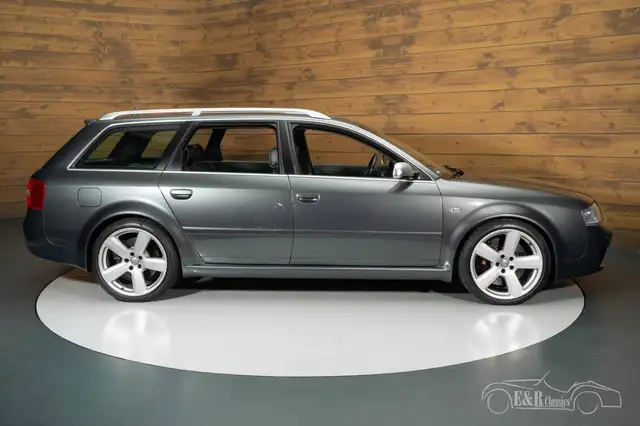 Audi RS6 view 12