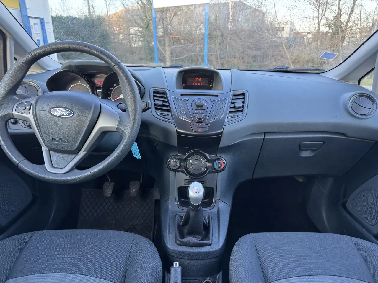 Ford Fiesta 5 portes — photo 3