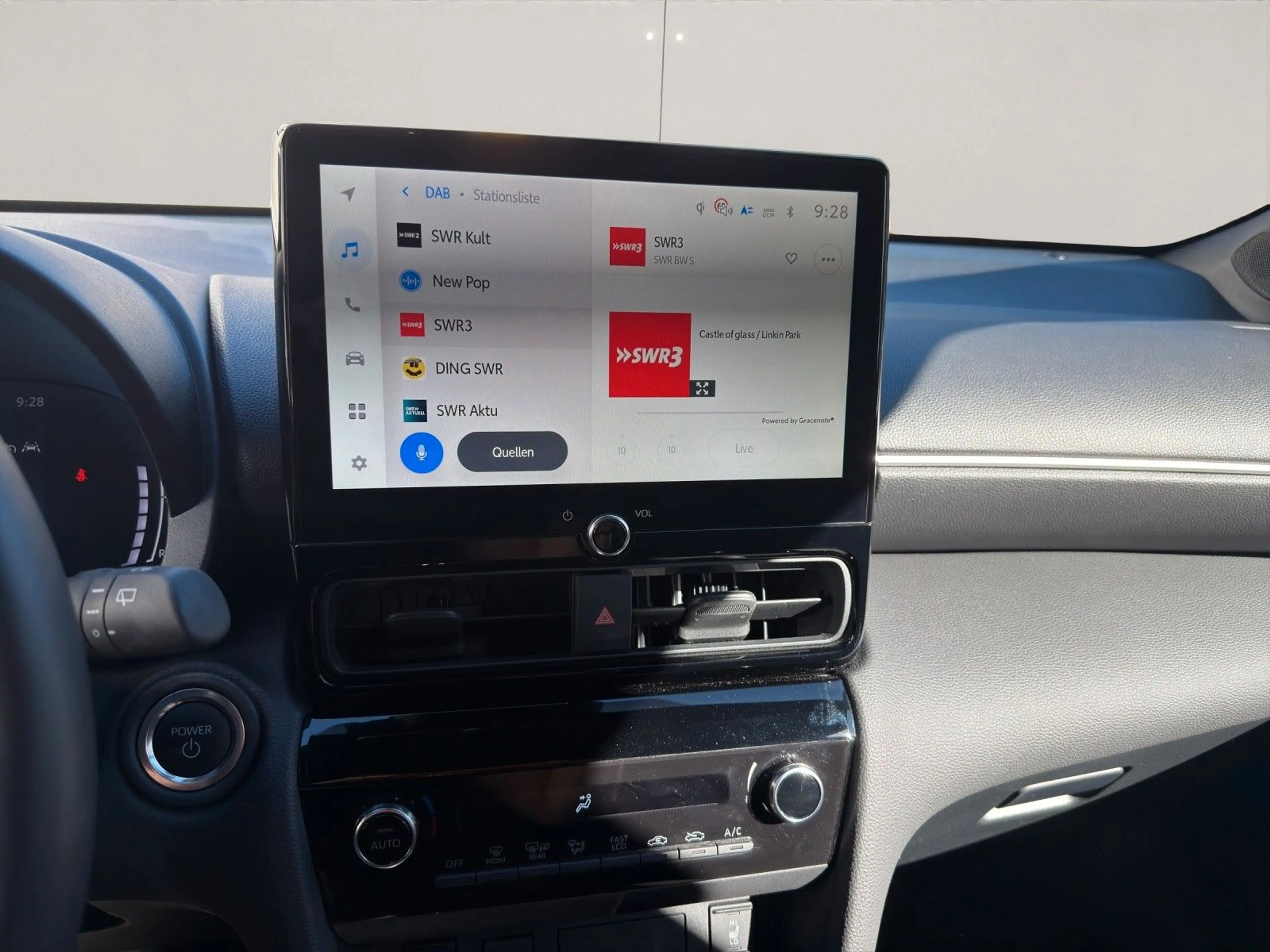 Toyota Yaris Cross Hybrid FWD Teamplayer 15 J Garantie — photo 28