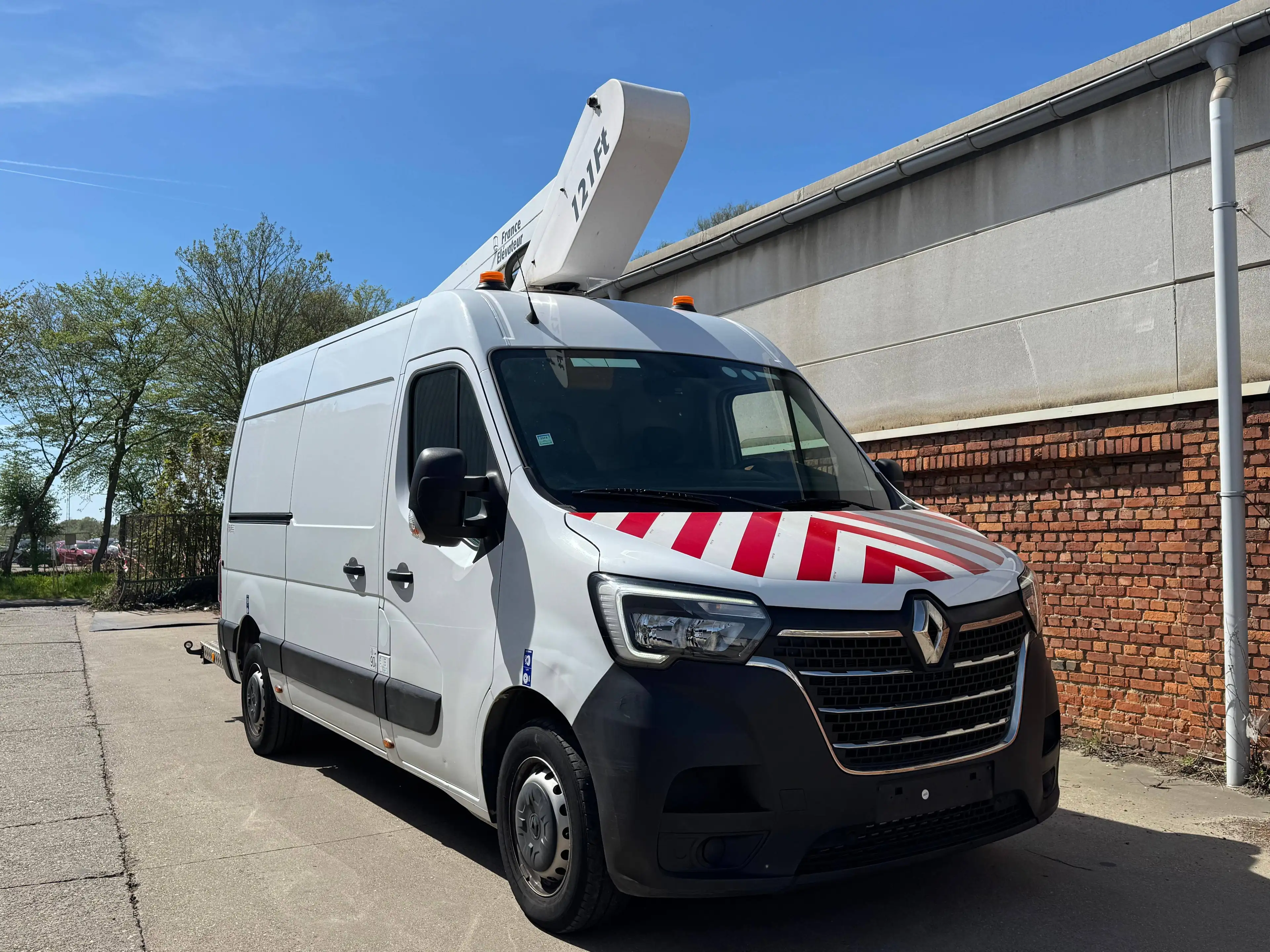 Renault Master 2.3 dCi 35 L2H2 HOOGWERKER NACELLE LIFT 45000 KM