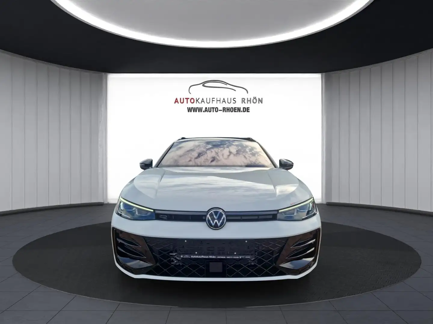 Volkswagen Passat Variant Passat 2.0 TDI R-Line 4Motion HuD*Pano*AHK*StHz Weiß - 2