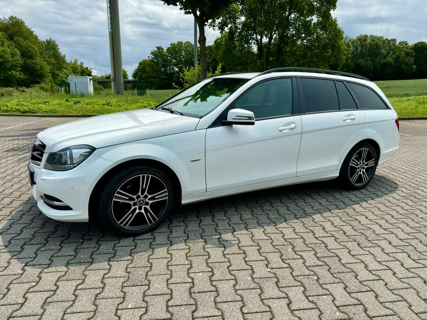 Mercedes-Benz C 200 CDI-T Edition-C TOP Ausstattung! TÜV/HU Neu Weiß - 1