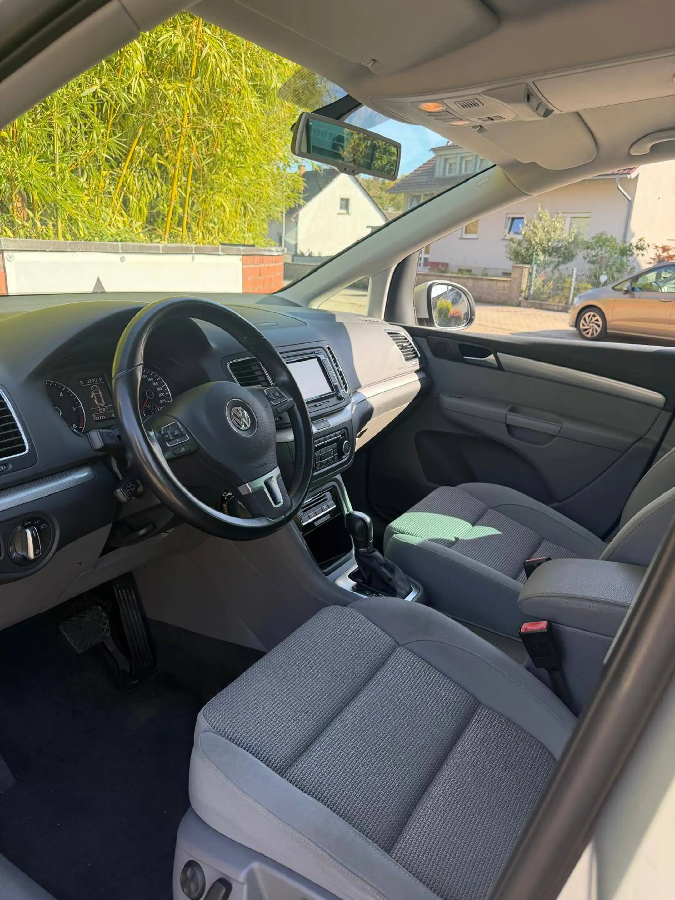 Volkswagen Sharan Comfortline BMT // Automatik // TÜV neu // Garantie // Inspektion neu '// — photo 10
