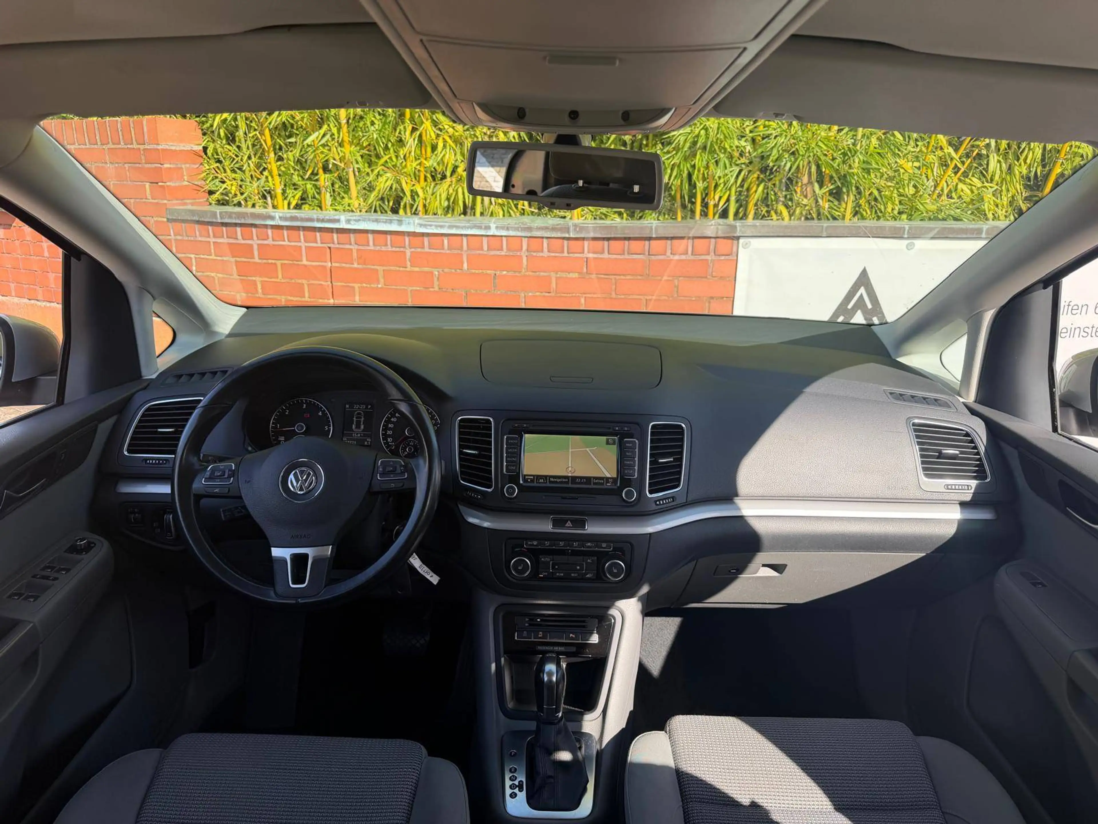 Volkswagen Sharan Comfortline BMT // Automatik // TÜV neu // Garantie // Inspektion neu '// — photo 11