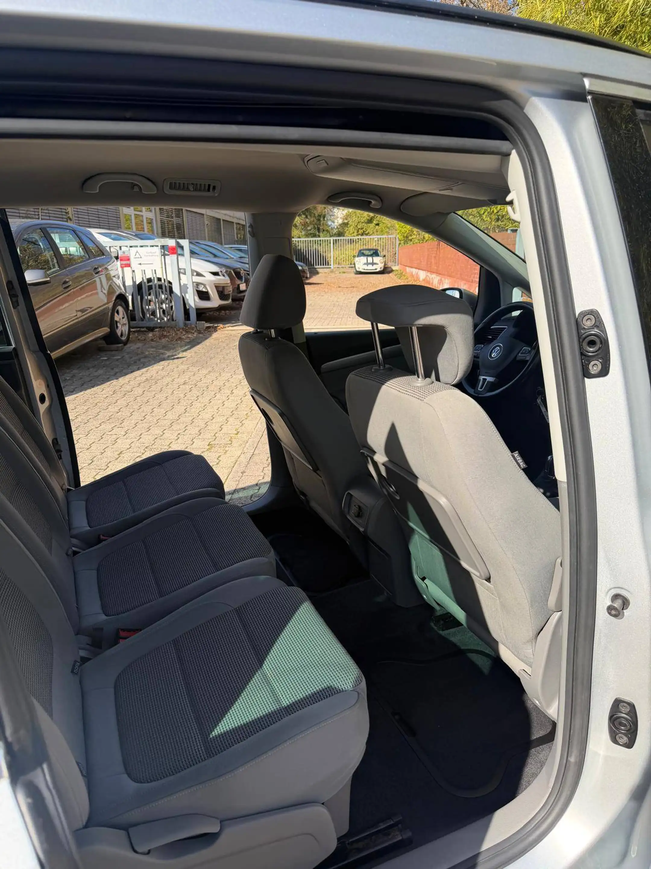 Volkswagen Sharan Comfortline BMT // Automatik // TÜV neu // Garantie // Inspektion neu '// — photo 8
