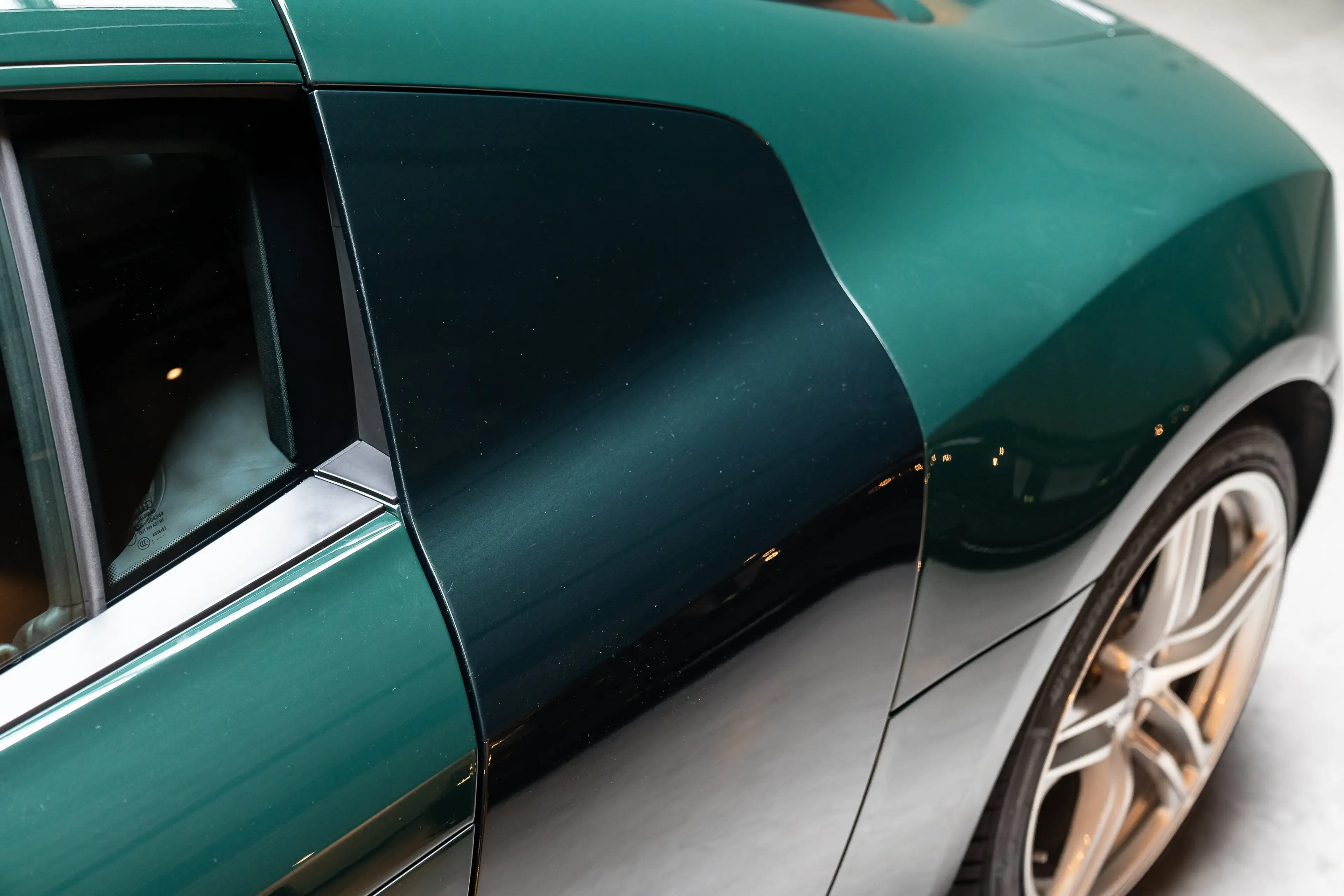 Audi R8 R8 4.2i V8 Quattro FSI - Manual — photo 12
