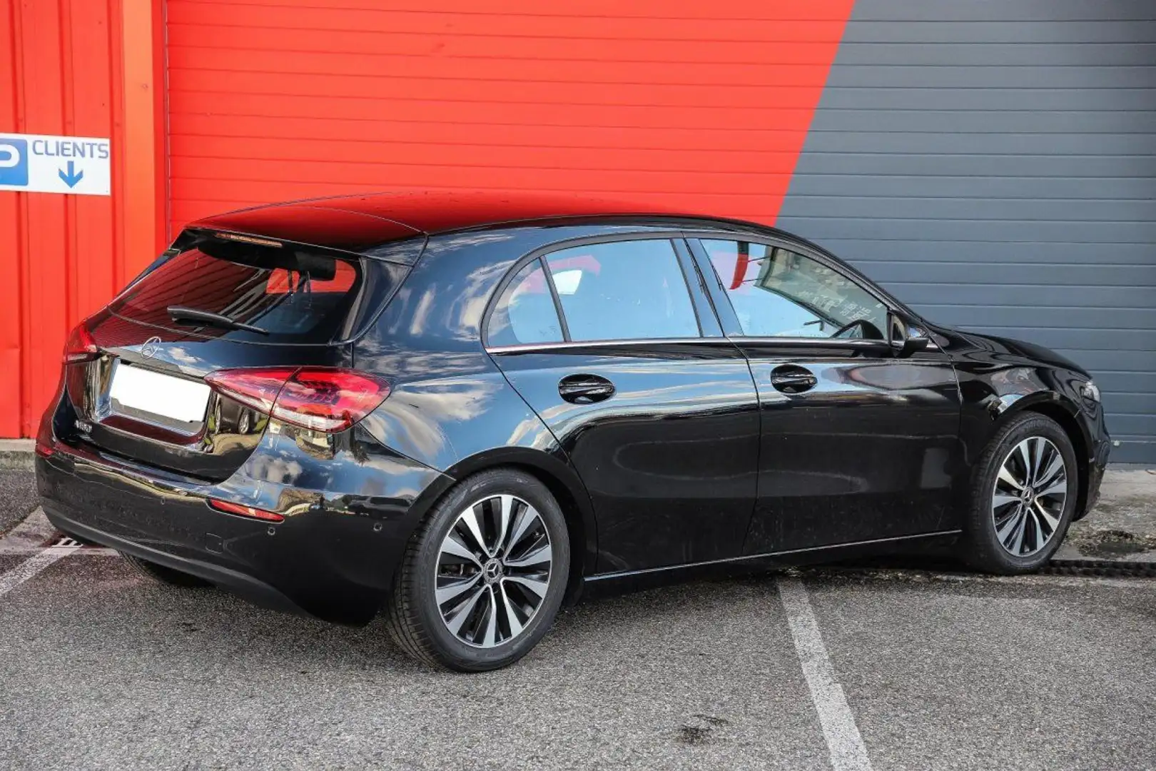 Mercedes-Benz A 180 180 7G-DCT Noir - 2