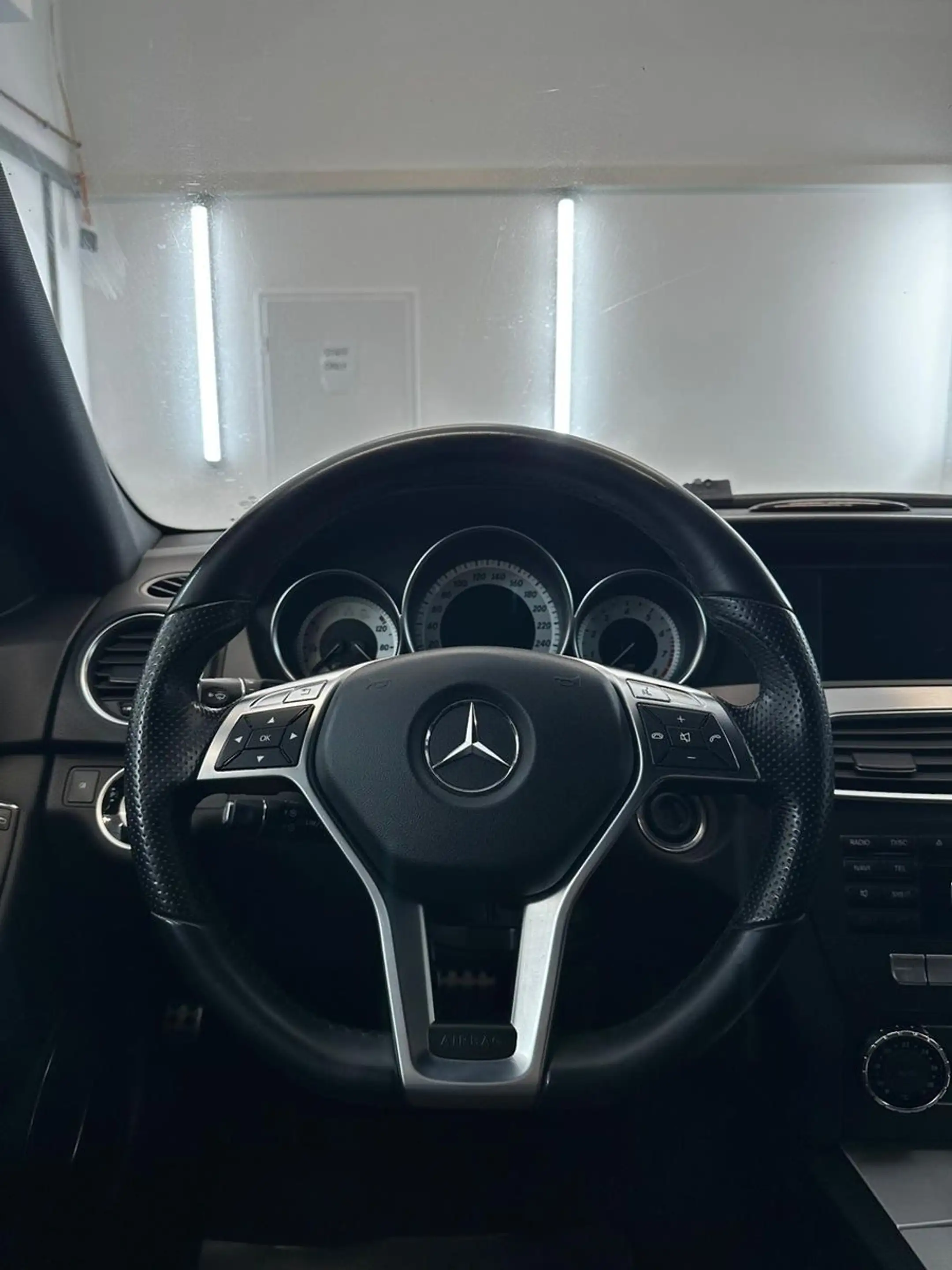 Mercedes-Benz C 250 C T-Modell C 250 T CGI BlueEfficiency — photo 12