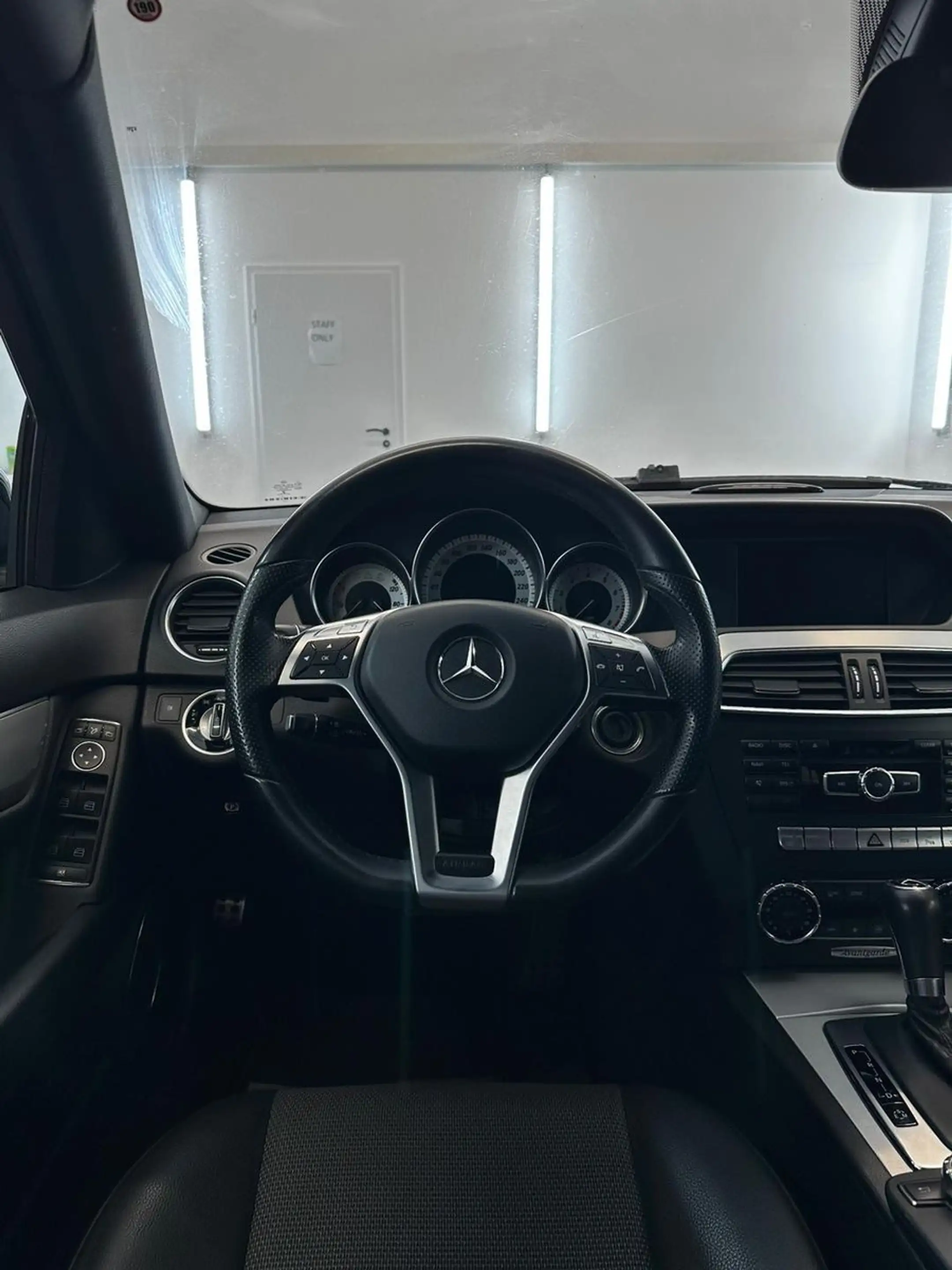 Mercedes-Benz C 250 C T-Modell C 250 T CGI BlueEfficiency — photo 15