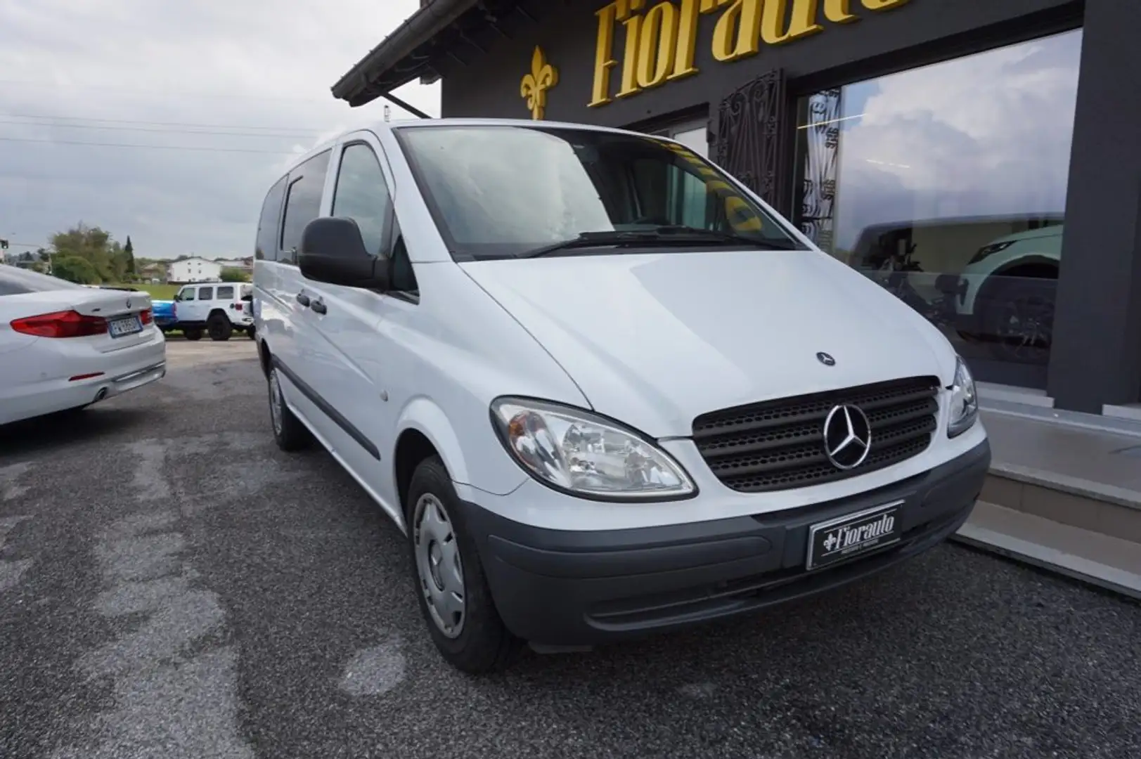 Mercedes-Benz Vito 2.2cdi150cv 5posti combi N1 long White - 2