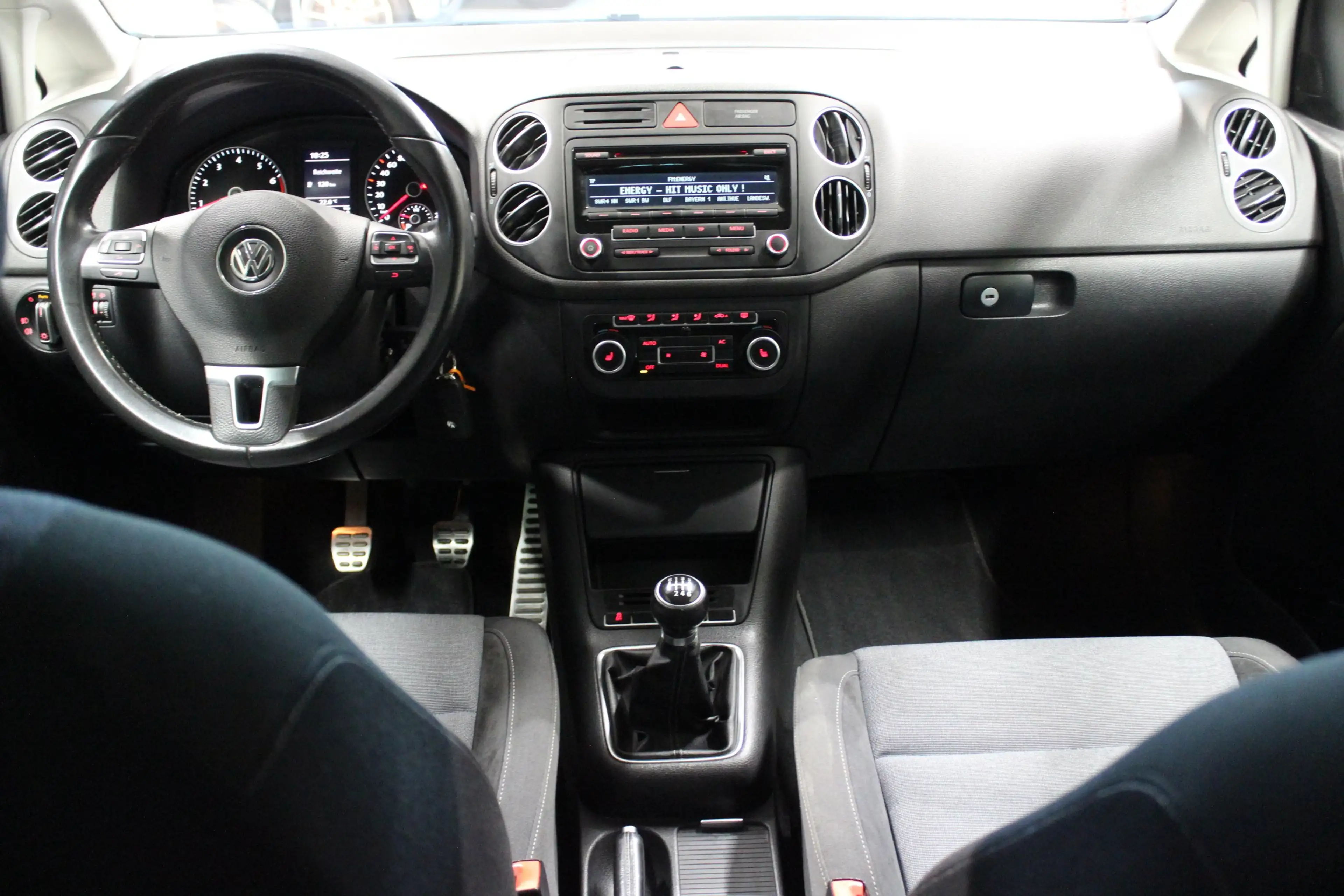 Volkswagen Golf Plus 1,2 TSI Style*KLIMA*ISOFIX*TEMPOMAT*SHZ — photo 10