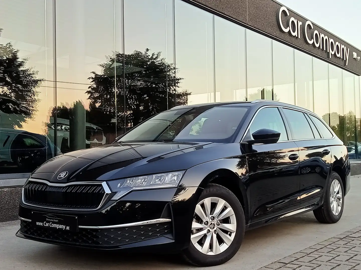 Skoda Octavia Octavia Combi 1.5 TSI mHEV DSG FACELIFT*CAM*DAB Noir - 1