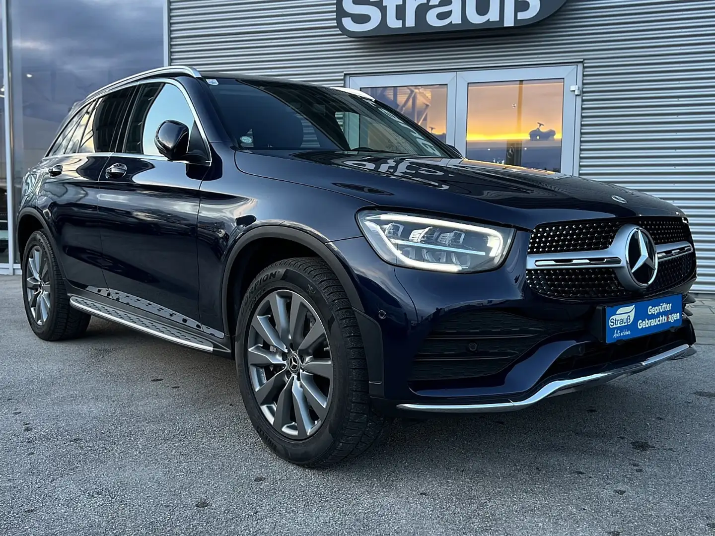 Mercedes-Benz GLC 300 de PHEV 4Matic Blau - 1