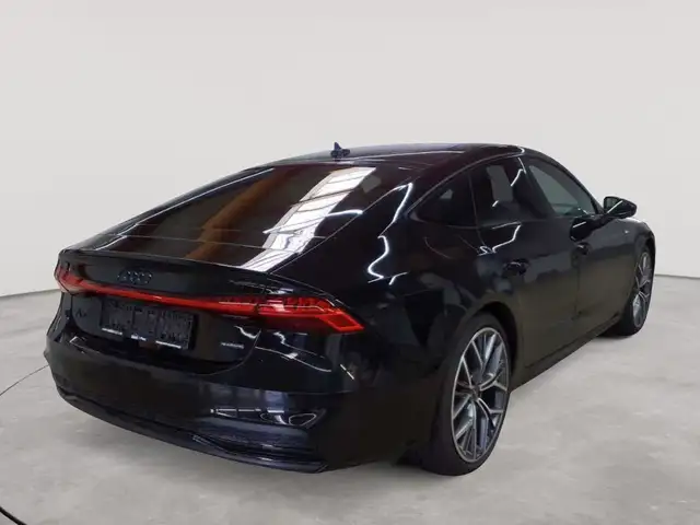 Audi A7 view 4