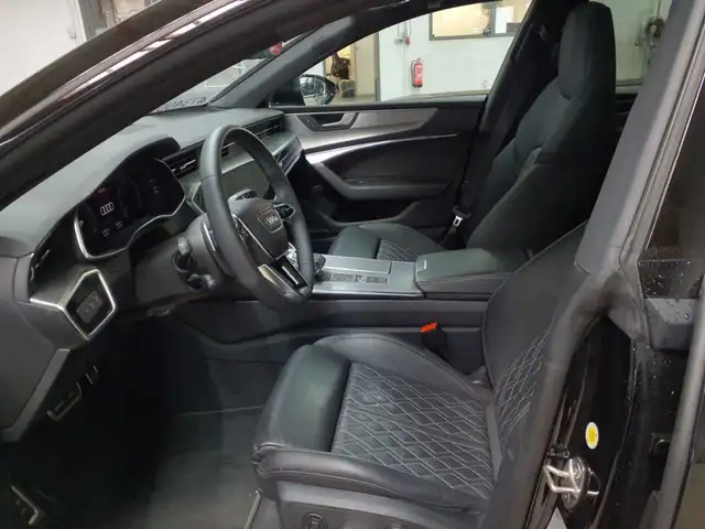 Audi A7 view 7