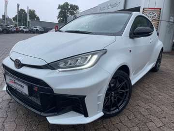 GR Yaris Automatik VOLL + MILLTEK Auspuffanlage