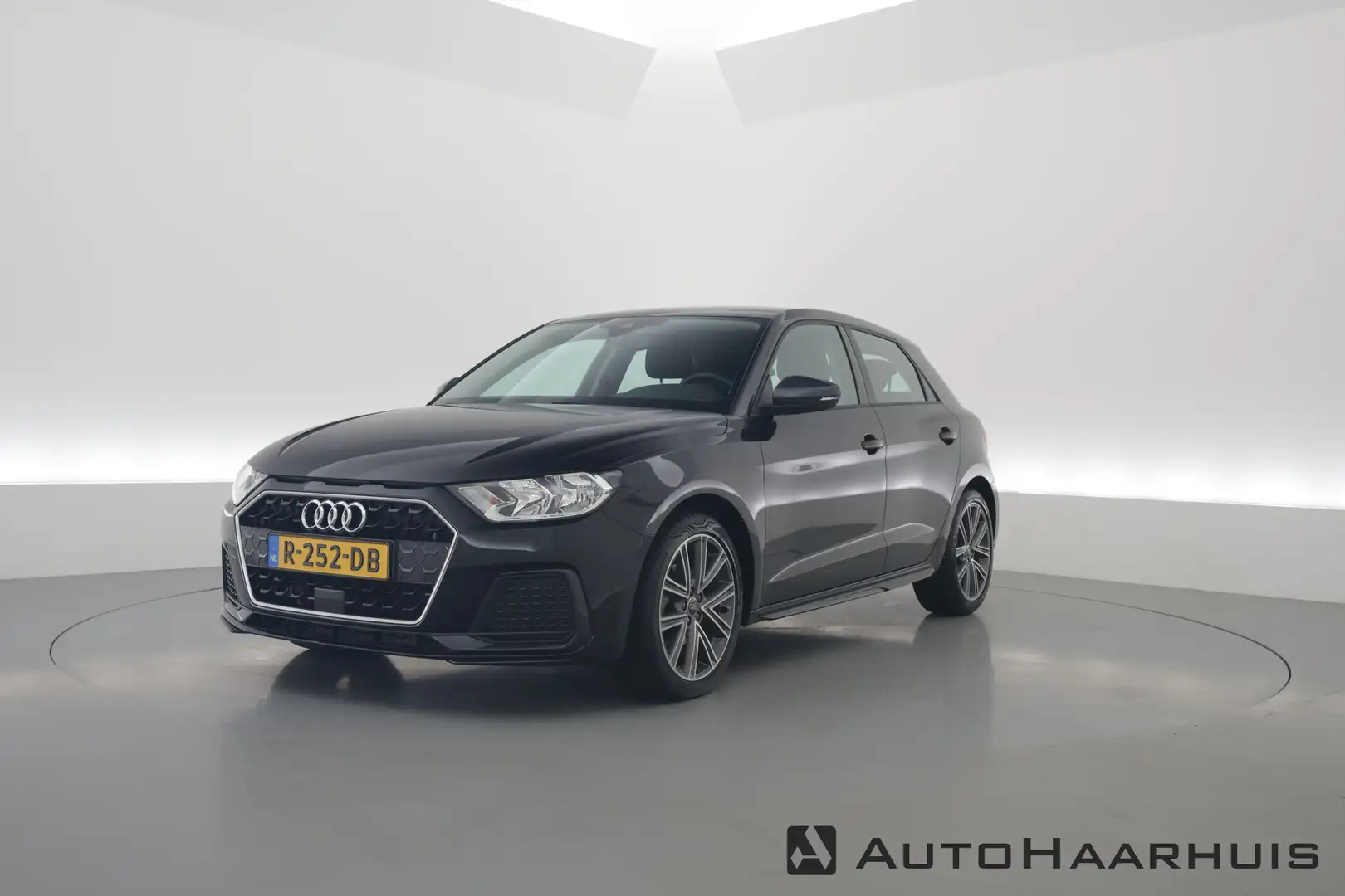 Audi A1 Sportback 30 TFSI 110 PK Advanced Edition | Apple Noir - 1
