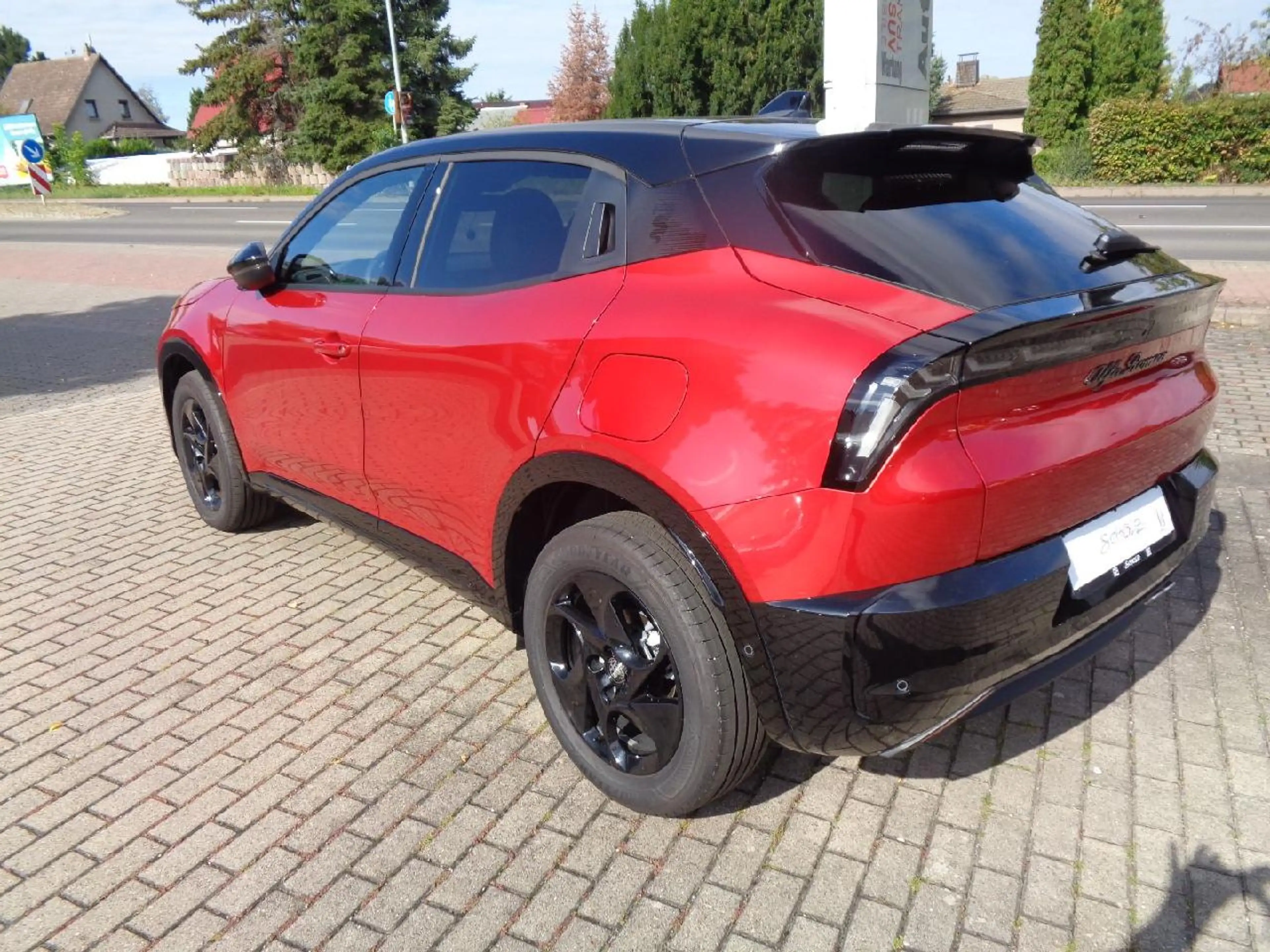 Alfa Romeo Junior Ibrida 1.2 VGT 48V-Hybrid 107 kW — photo 3