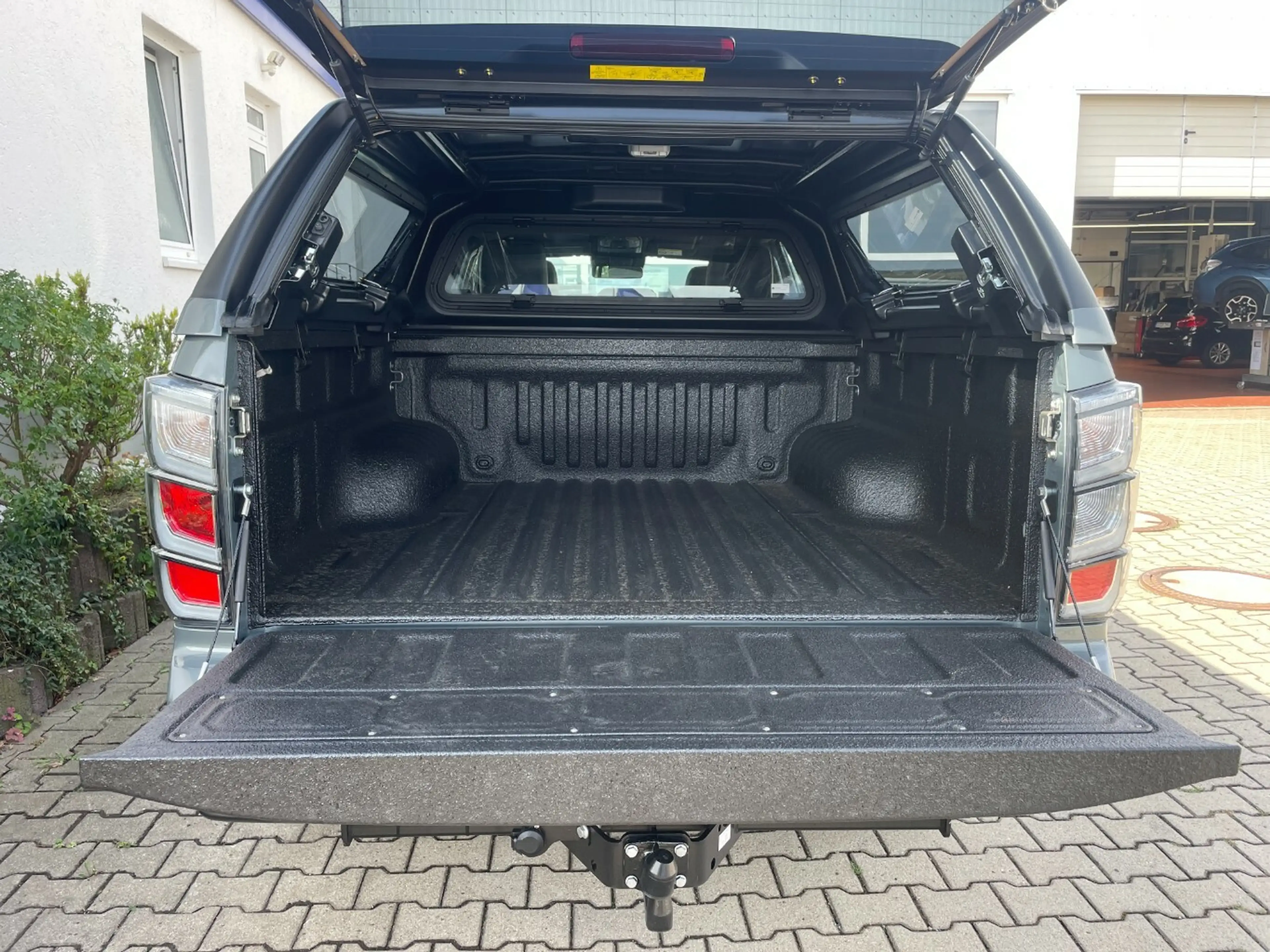 Isuzu D-Max 2.2d*Doka*4WD*LSE*LED*PTC*Hardtop — photo 15