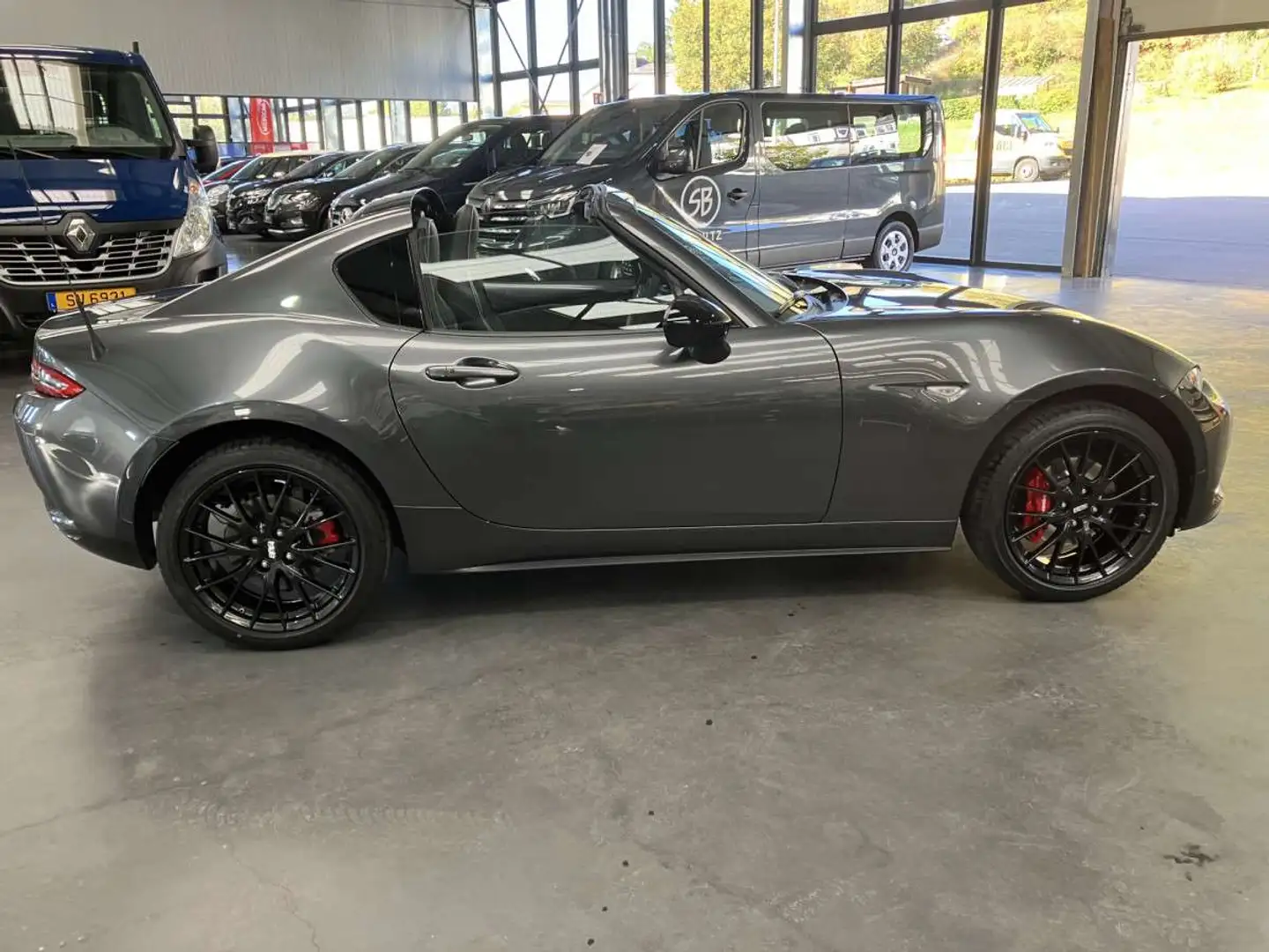 Mazda MX-5 2.0 RF Skyactiv-G Homura 184 HP Серый - 2