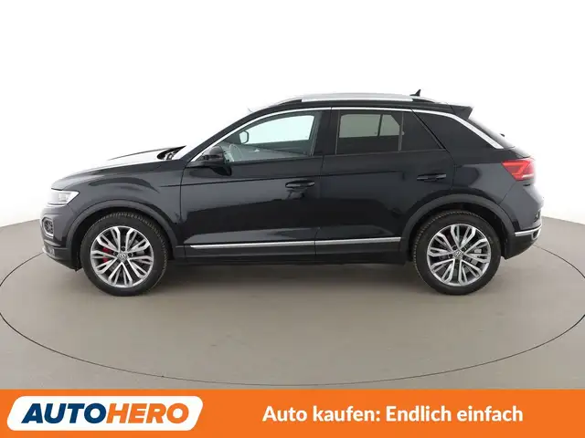 Volkswagen T-Roc view 3