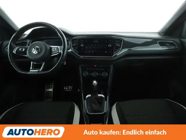 Volkswagen T-Roc view 12