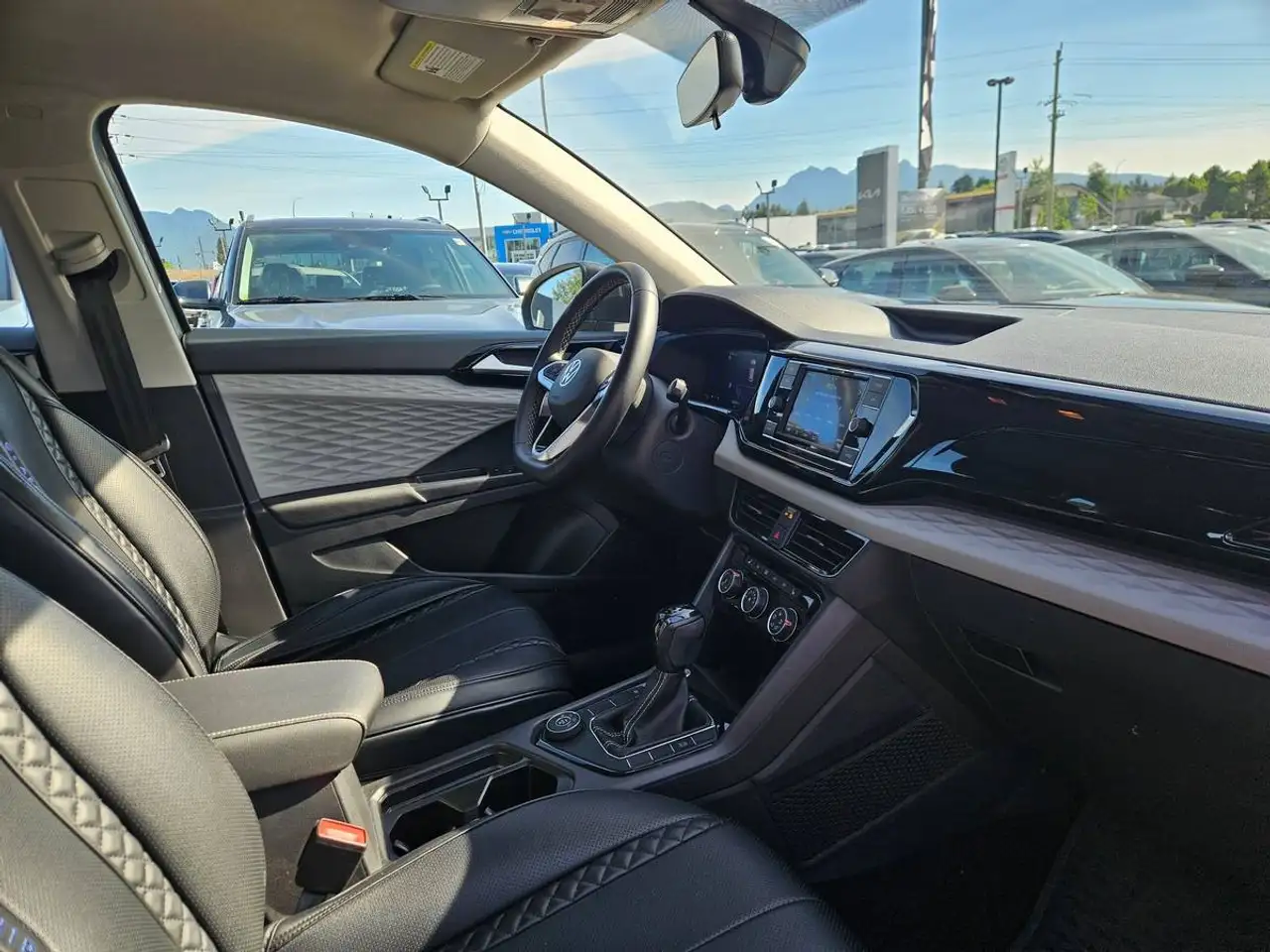 Volkswagen Taos снимка Volkswagen Taos