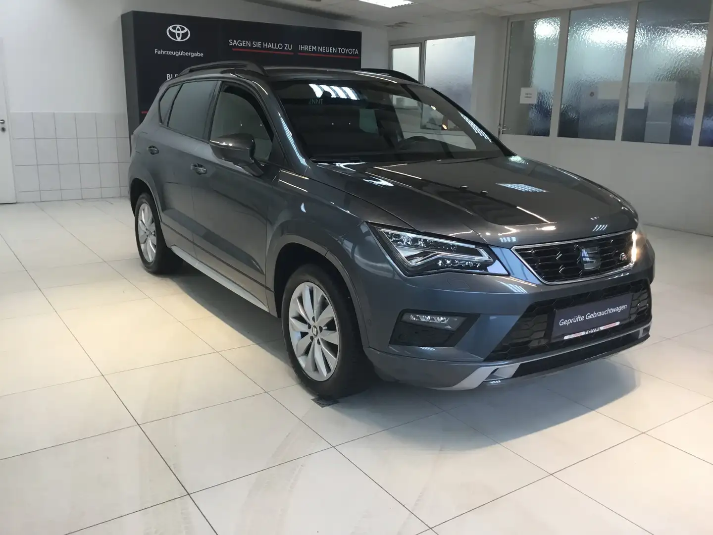 SEAT Ateca 1,5 DSG FR Grau - 2