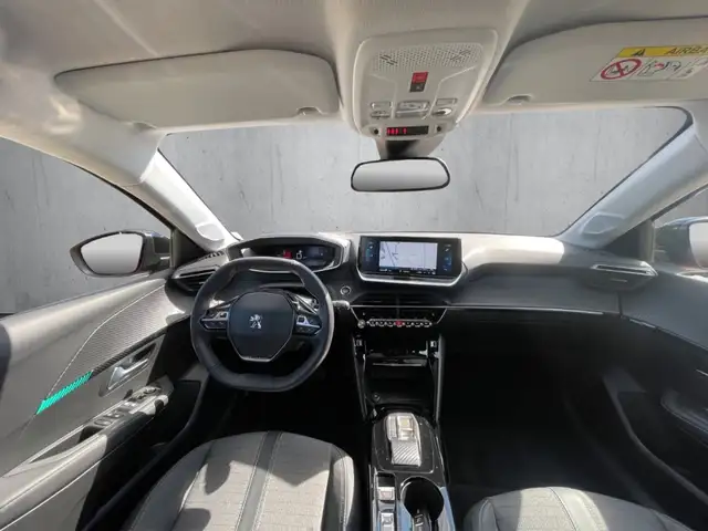 Peugeot 208 view 12