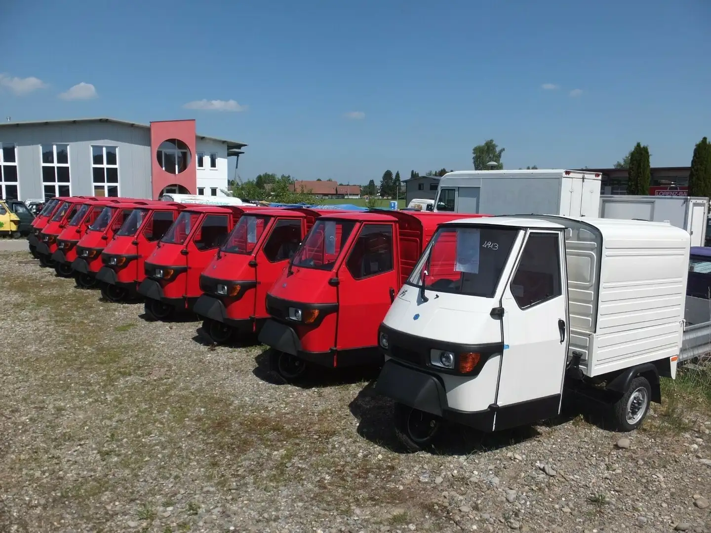 Piaggio Ape 50 Kasten Neufahrzeug Rosso - 2