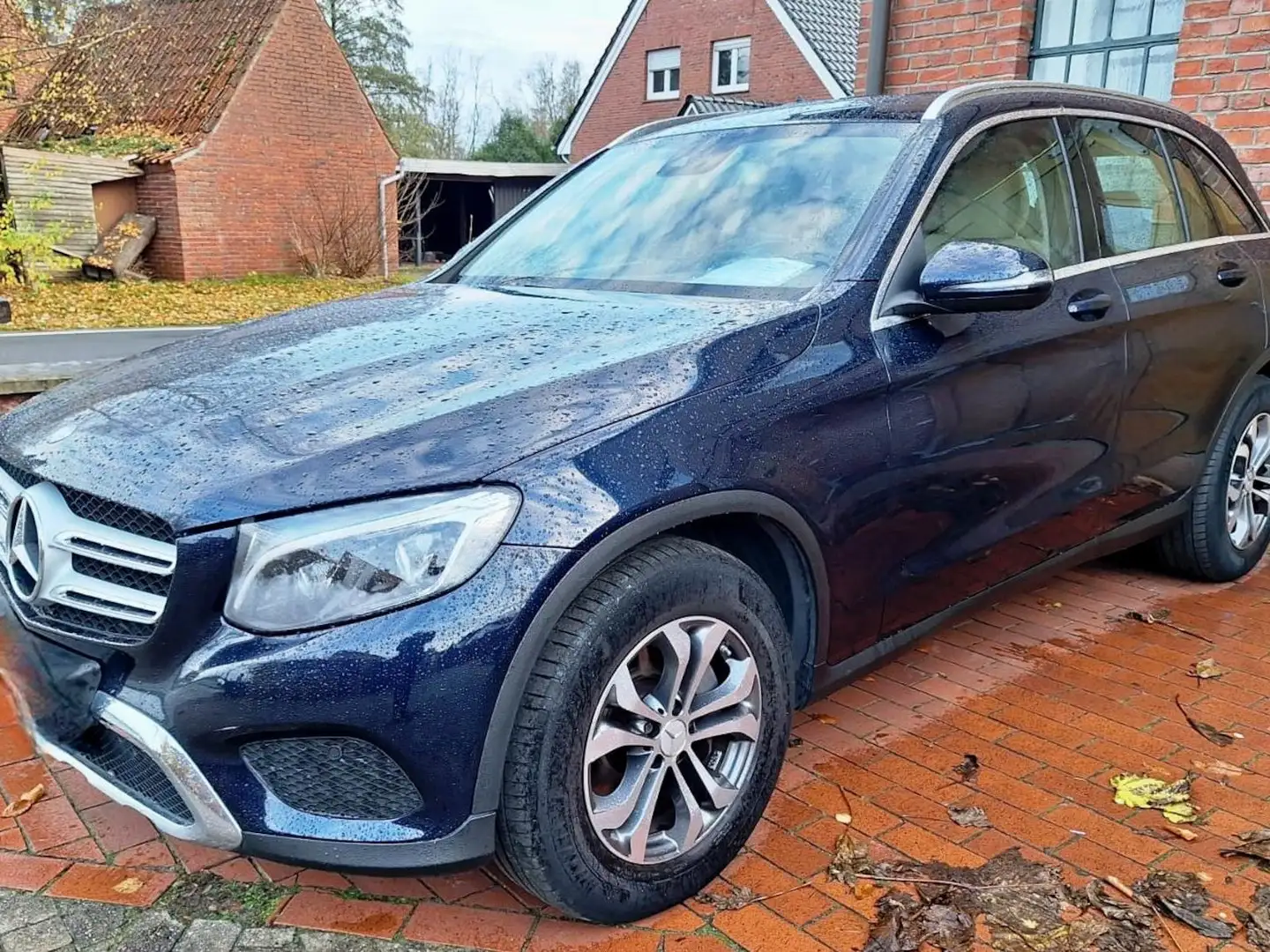 Mercedes-Benz GLC 220 d 4Matic Blau - 2