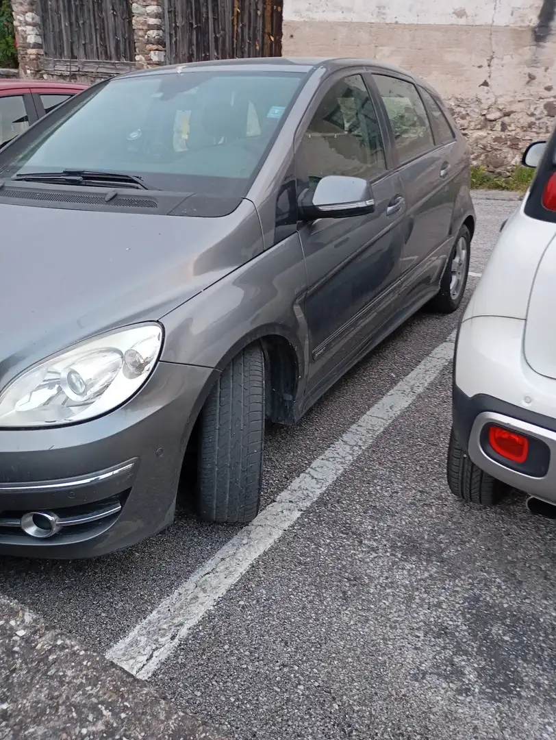Mercedes-Benz B 200 CDI - 2