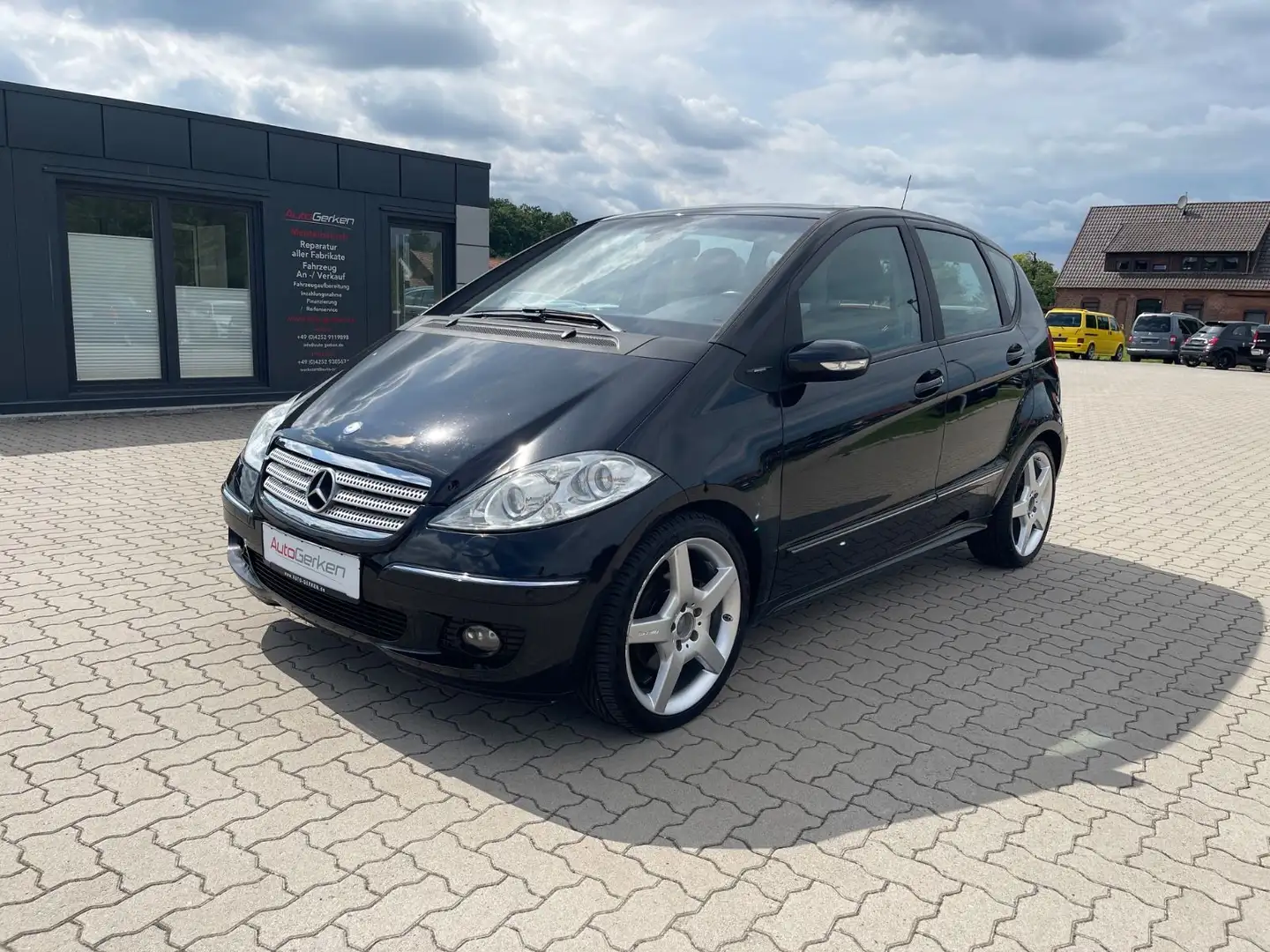 Mercedes-Benz A 200 Turbo Avantgarde Automatik Sport-Paket Schwarz - 1