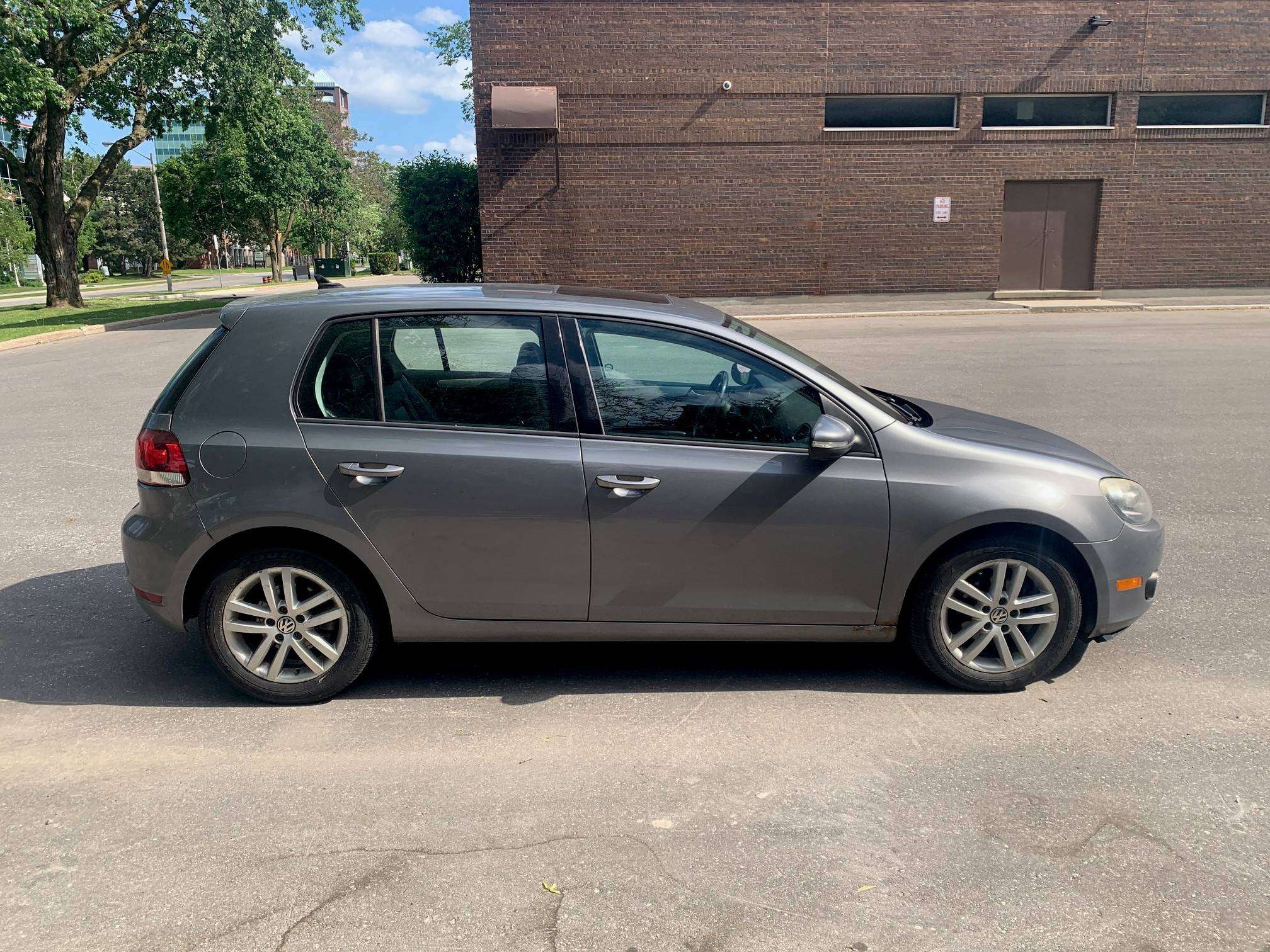 2010 Volkswagen Golf Highline thumb 8