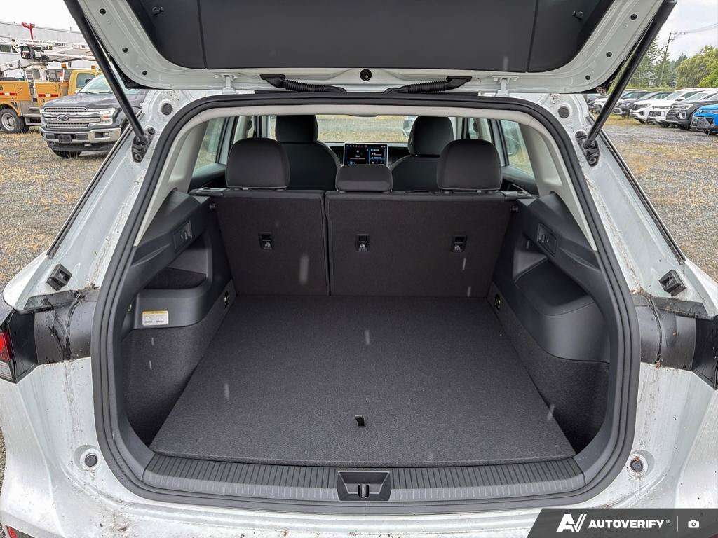 used 2025 Volkswagen Tiguan car, priced at $34,049