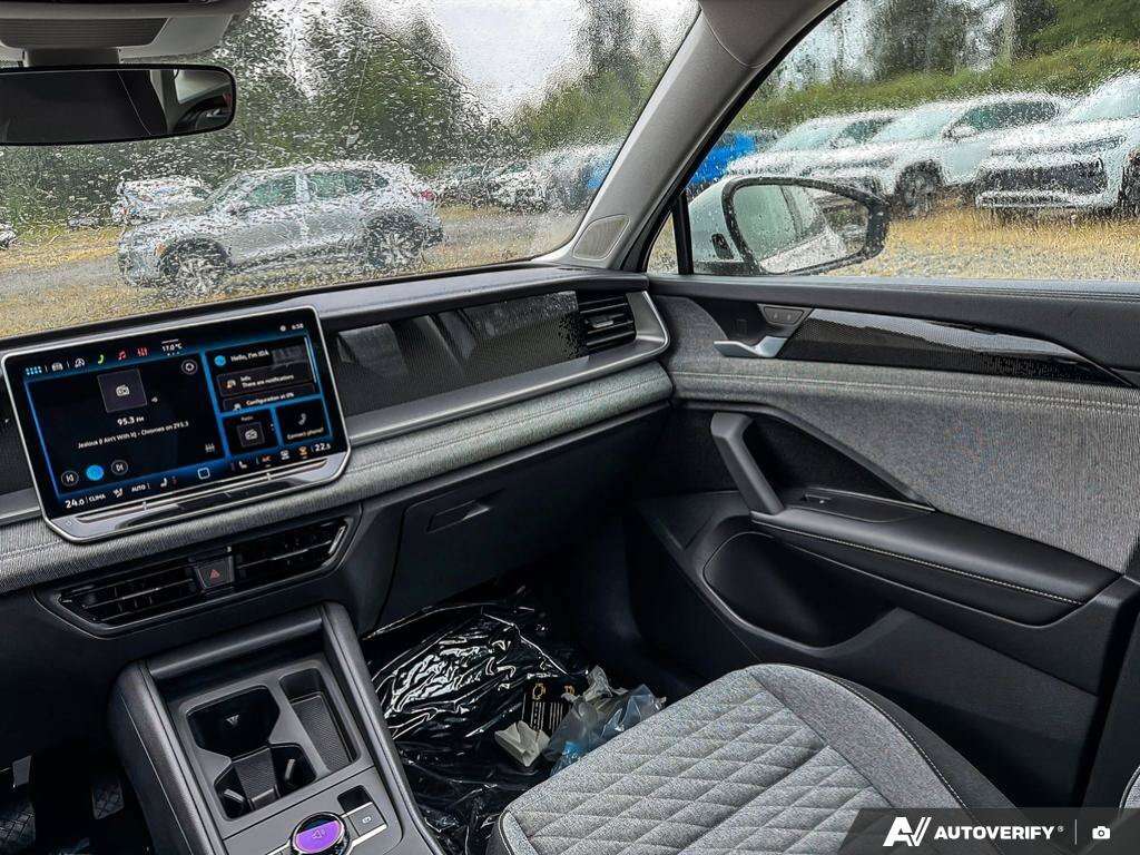 used 2025 Volkswagen Tiguan car, priced at $34,049