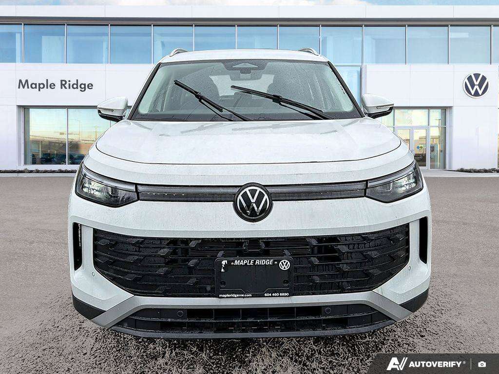 used 2025 Volkswagen Tiguan car, priced at $34,049