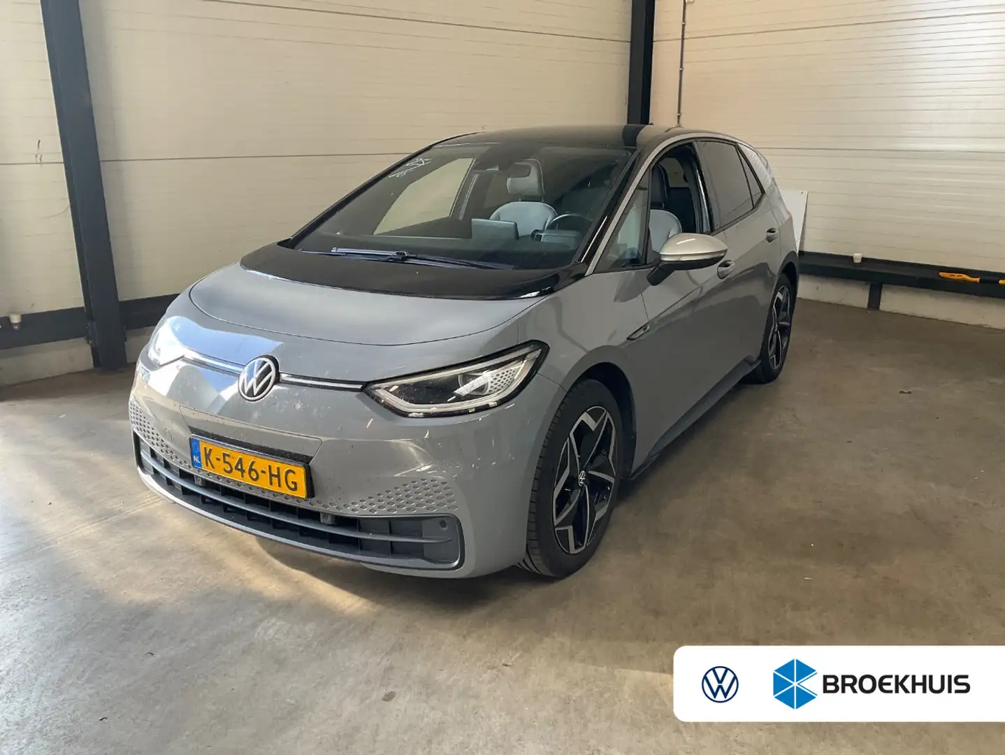 Volkswagen ID.3 First Plus 58 kWh | Achteruitrijcamera | Apple Car Grijs - 1