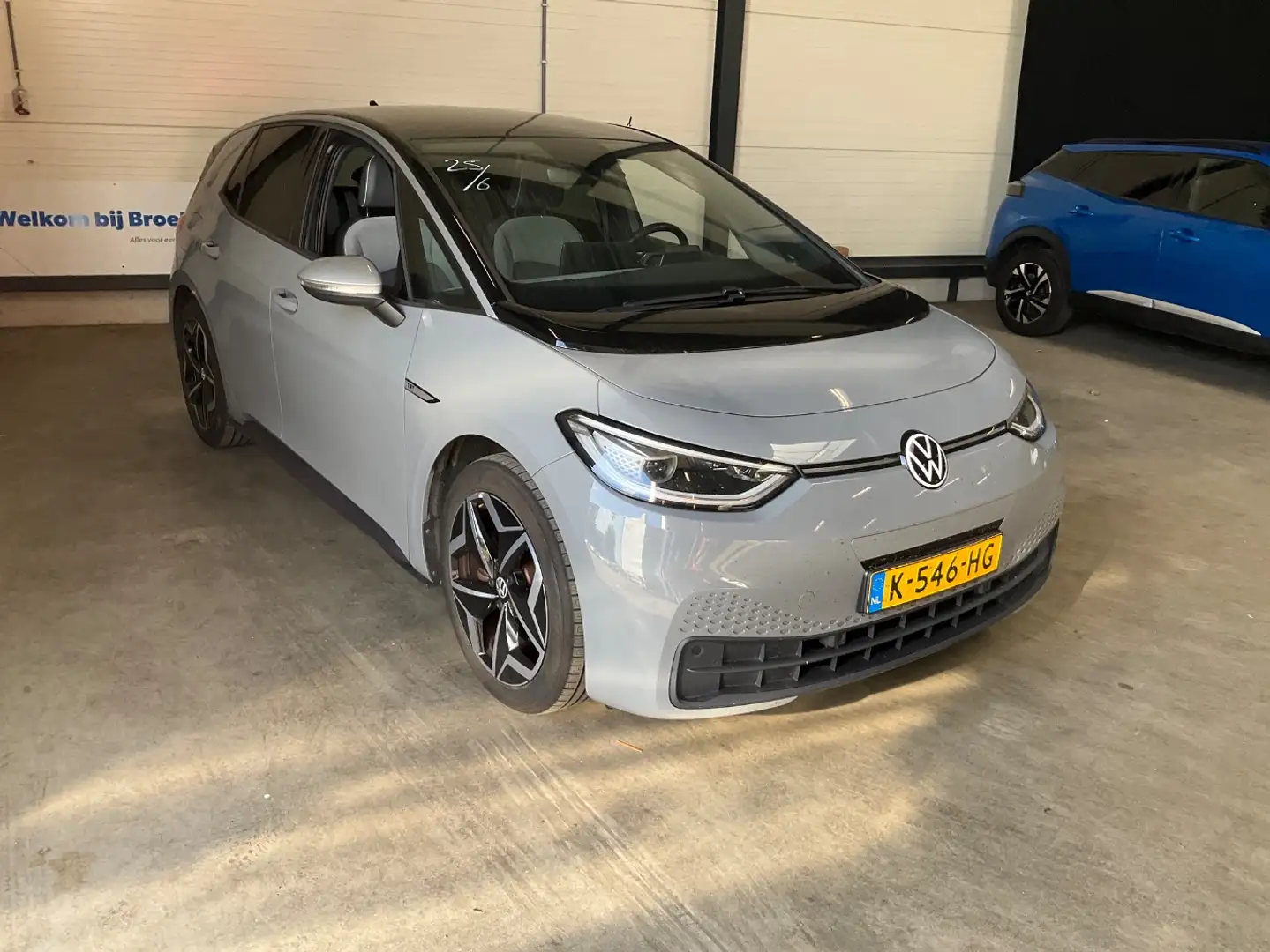 Volkswagen ID.3 First Plus 58 kWh | Achteruitrijcamera | Apple Car Grijs - 2