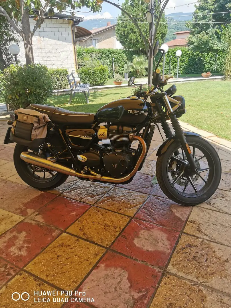 Triumph Street Twin - 2