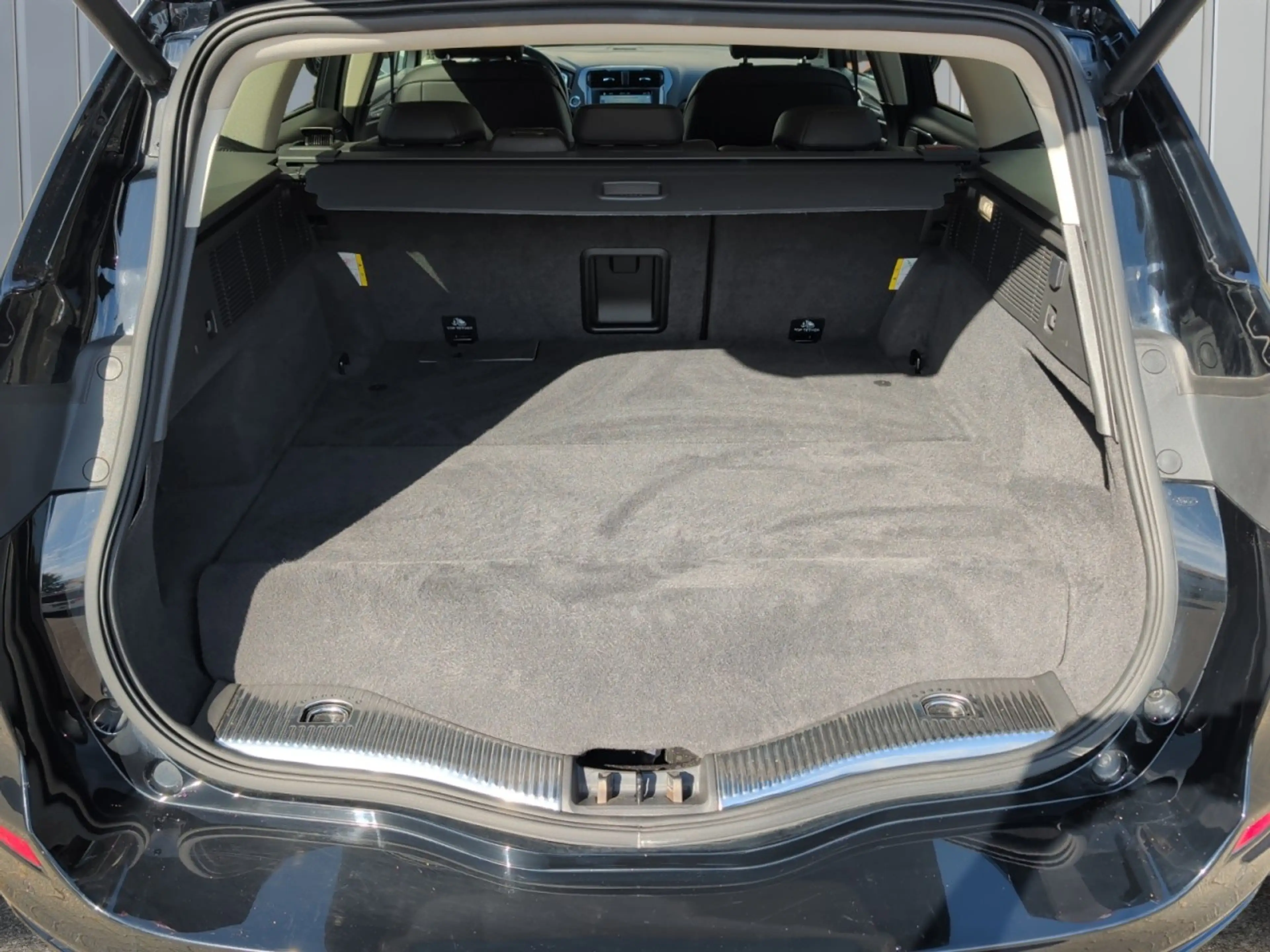 Ford Mondeo Hybrid Autm+ACC+Kamera+Winter-Pkt+LED Klima Navi — photo 5