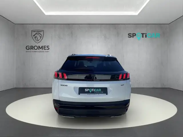 Peugeot 3008 view 4