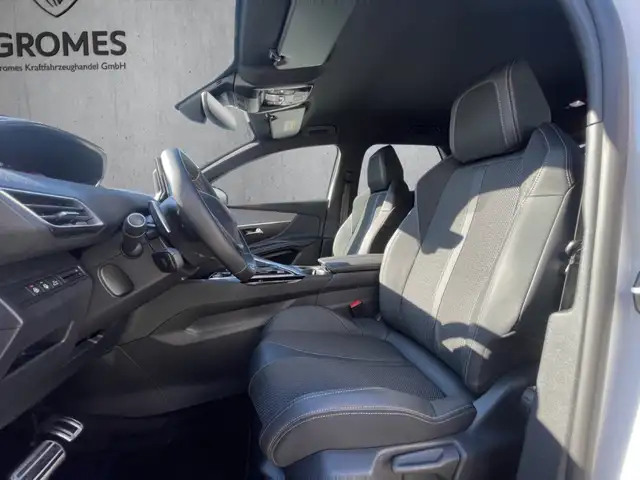 Peugeot 3008 view 9
