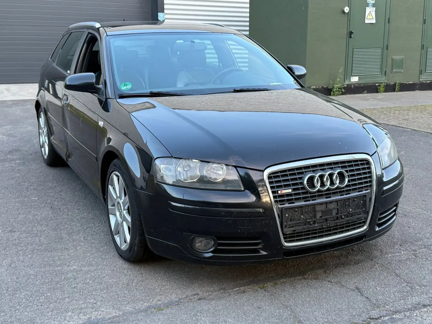 Audi A3 Sportback 2.0 TDi 16v Attraction ALLEMANDE export - 2