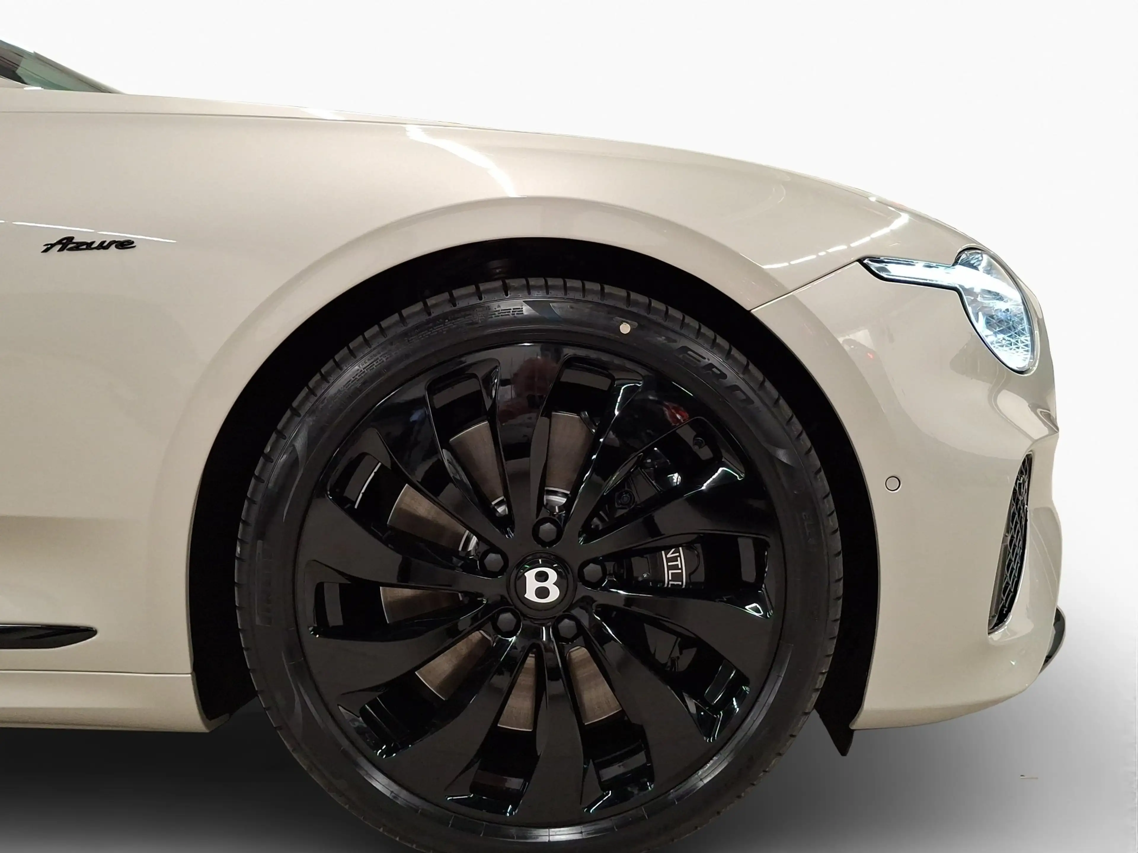 Bentley Continental GTC Azure — photo 6