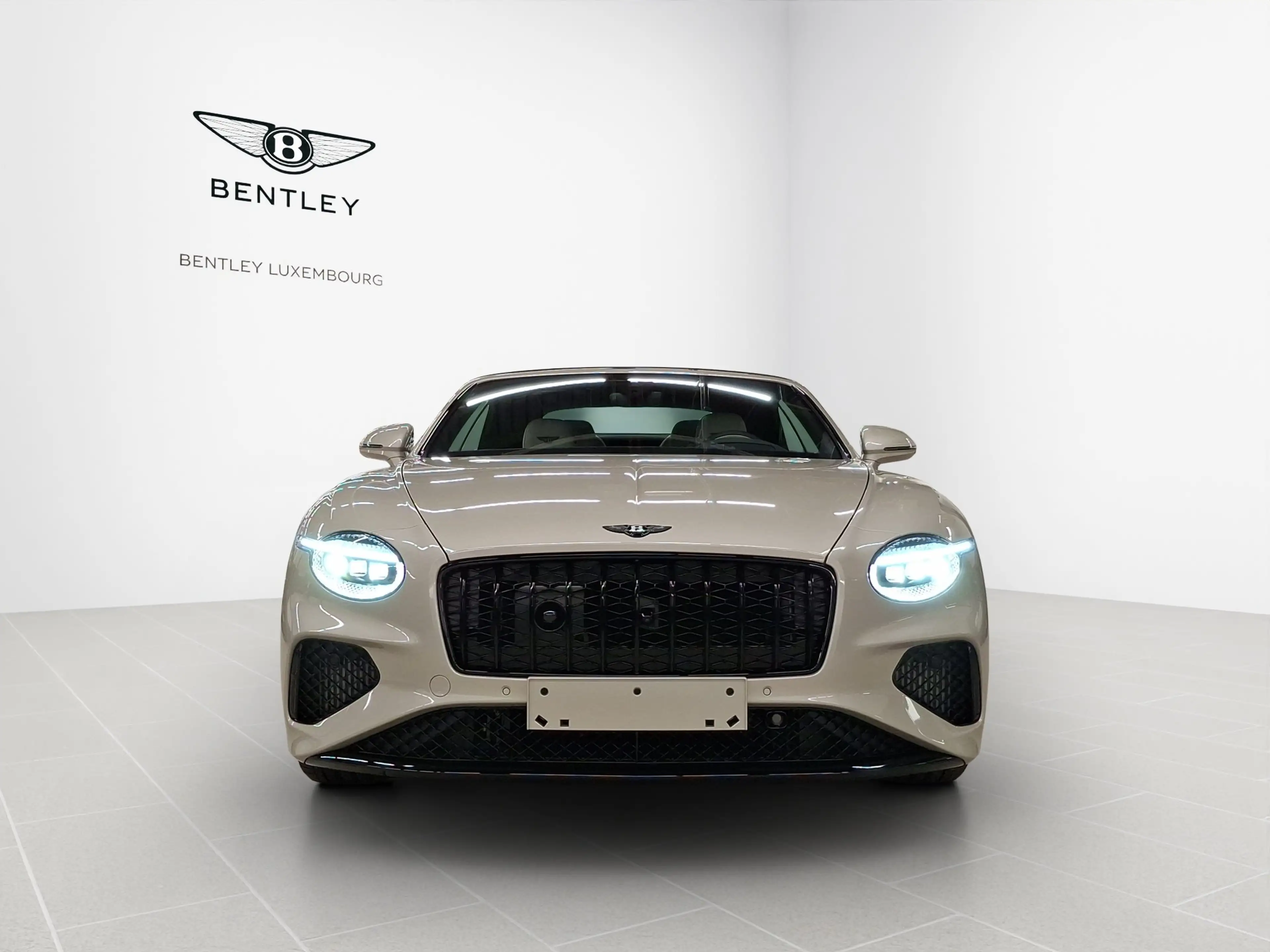 Bentley Continental GTC Azure — photo 7