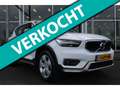 Volvo XC40 T2 Automaat Business Pro | Keyless | Standkachel | Bianco - thumbnail 1