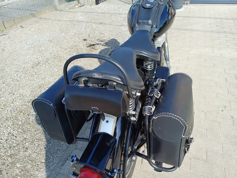 Royal Enfield Classic - foto 5