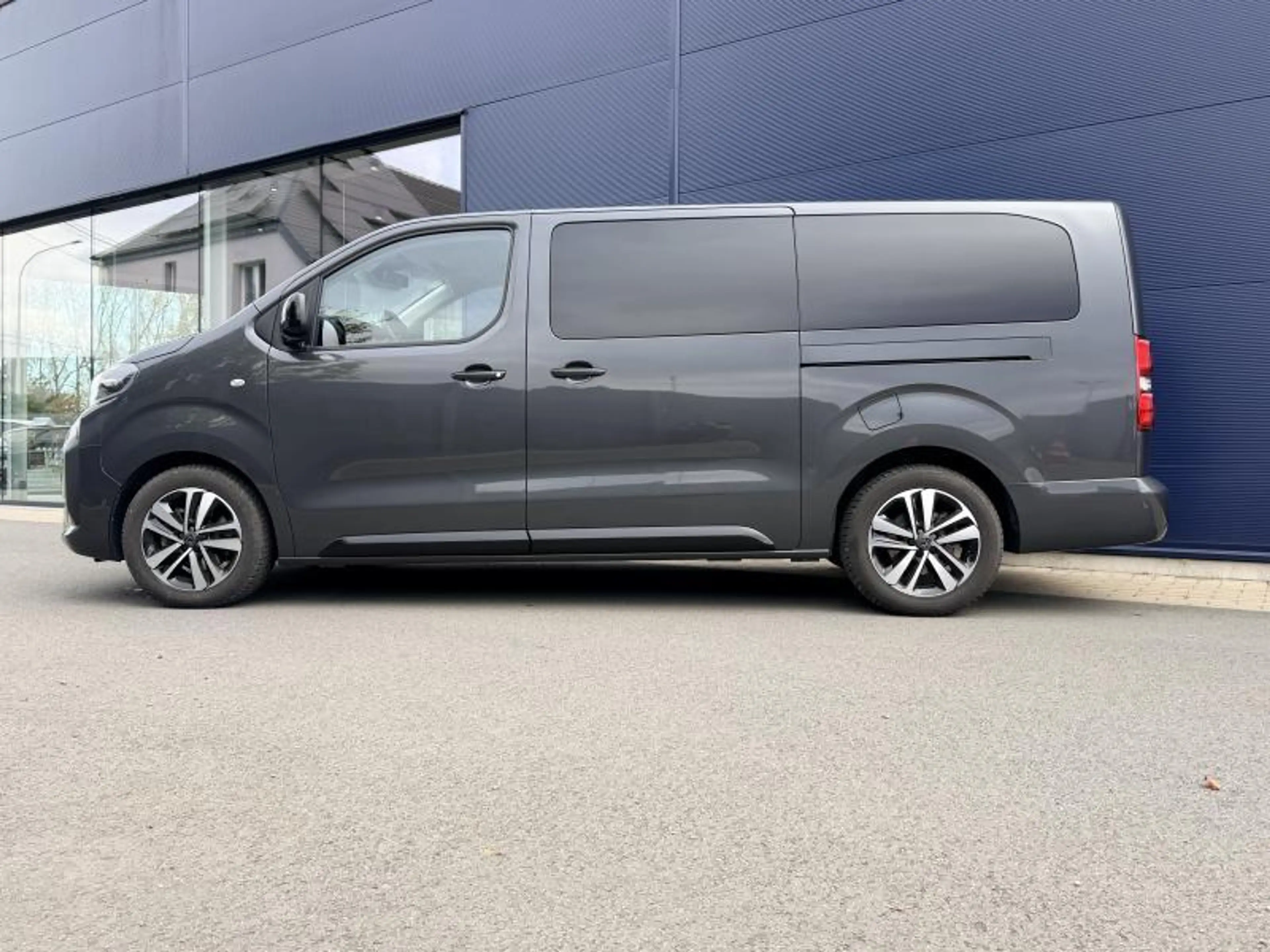 Peugeot Traveller *** 9 PLACES *** AUTOMATIQUE *** — photo 2