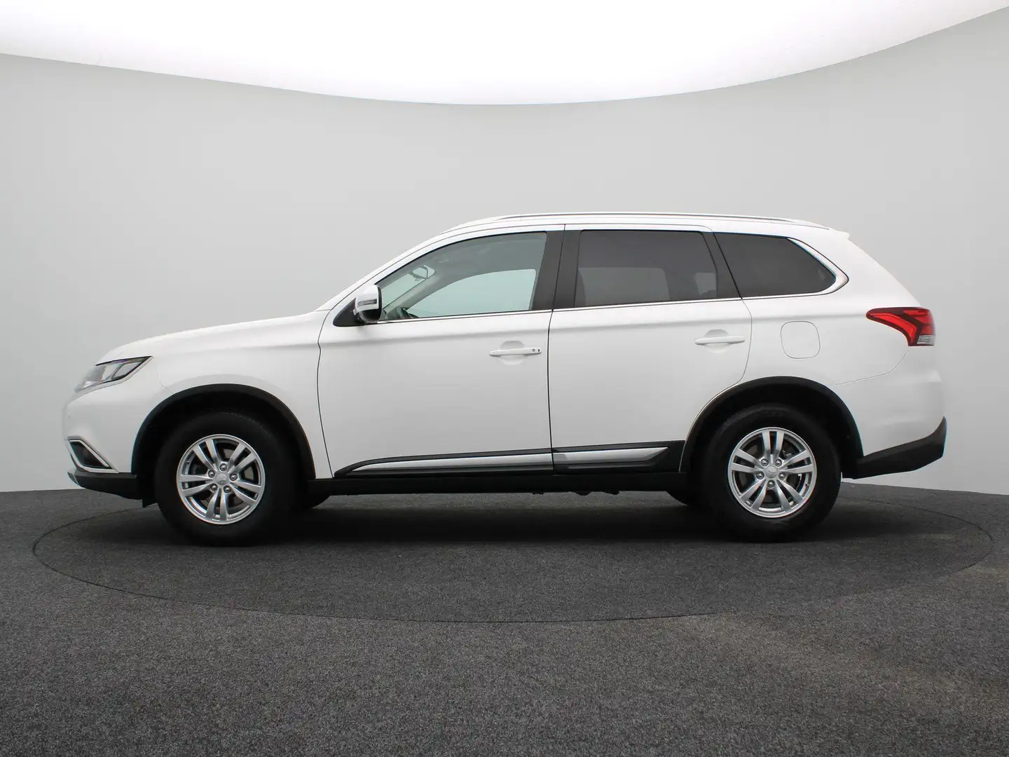 Mitsubishi Outlander 2.0 Business Edition | AUTOMAAT | Trekhaak | Blanc - 2